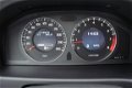 Volvo S80 - 2.5 T Momentum , Nieuwstaat Ned auto, Leder, Navi, Stoelverw, Airco, Nap, Nwe distributi - 1 - Thumbnail