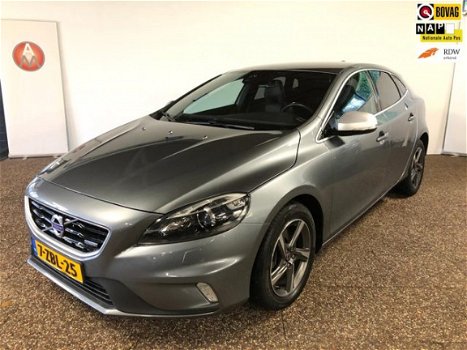 Volvo V40 - 2.0 D4 R-Design Business | Xenon | Navi | PDC - 1