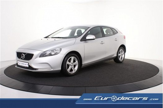 Volvo V40 - 2.0 D2 Kinetic *Navigatie*Pdc*Connect - 1