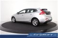 Volvo V40 - 2.0 D2 Kinetic *Navigatie*Pdc*Connect - 1 - Thumbnail