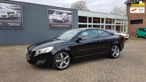 Volvo C70 Convertible - 2.4 Kinetic Automaat - Dealer onderhouden - Leer - Navi - 18 inch l.m velgen - 1