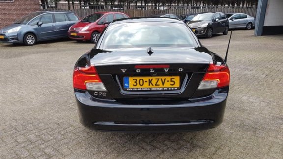 Volvo C70 Convertible - 2.4 Kinetic Automaat - Dealer onderhouden - Leer - Navi - 18 inch l.m velgen - 1