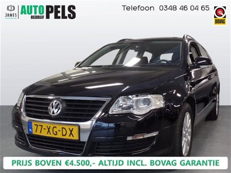 Volkswagen Passat Variant - 2.0 FSI Comfortline Navigatie, LMV, ECC enz enz Prijs incl 6 mnd BOVAG - 1