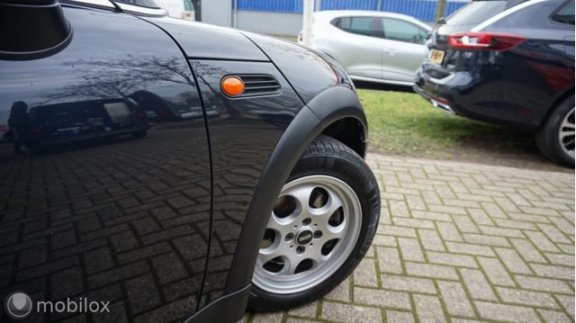 Mini Mini Cabrio - 1.6 Cooper ELEKTR. DAK AIRCO ELEK RAMEN PDC volledig onderhouden - 1