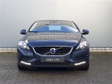 Volvo V40 - 2.0 D4 190PK Momentum Business - 1