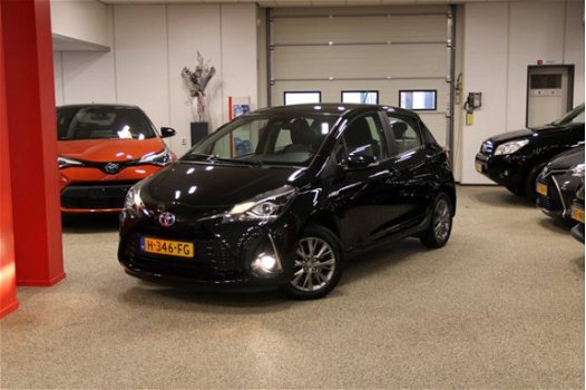 Toyota Yaris - 1.5 Hybrid Design + Navi - 1