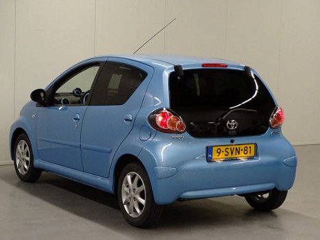 Toyota Aygo - 1.0 VVT-i Dynamic Blue - 1