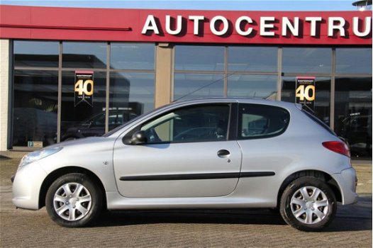 Peugeot 206 - 1.1 Accent 3drs Airco € 26, - p/maand - 1