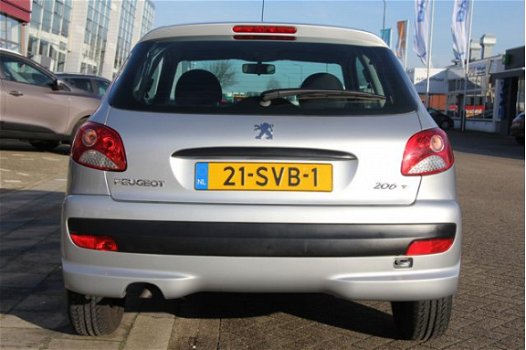 Peugeot 206 - 1.1 Accent 3drs Airco € 26, - p/maand - 1