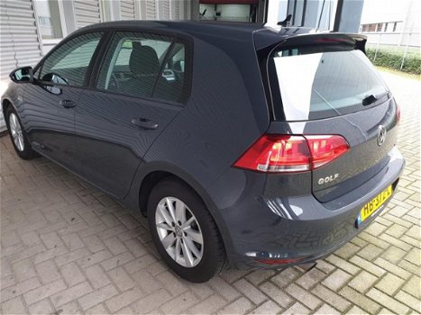 Volkswagen Golf - 1.0 TSI Trendline - 1