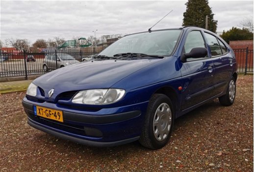 Renault Mégane - 1.4e Elysée 5 Deurs - 1