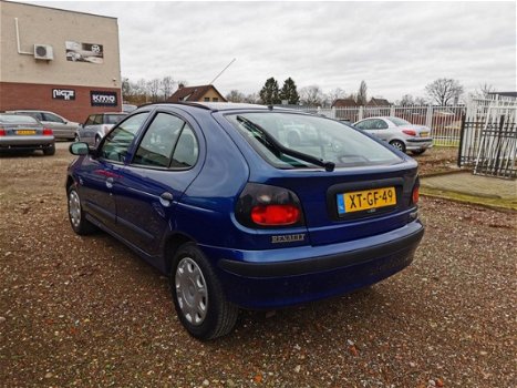 Renault Mégane - 1.4e Elysée 5 Deurs - 1