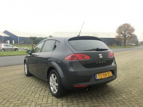 Seat Leon - 1.6 Businessline 108.000km, bj.2007, clima, cruise, ir.mog - 1