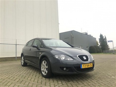 Seat Leon - 1.6 Businessline 108.000km, bj.2007, clima, cruise, ir.mog - 1