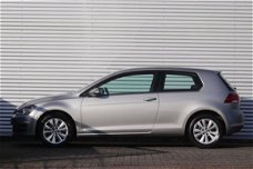 Volkswagen Golf - 1.2 TSI Trendline | Airco | Navi Actie |16"Lmv