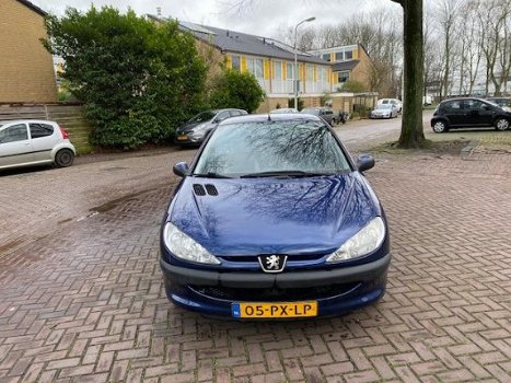 Peugeot 206 - 1.4 X-Design Nieuw APK / 5 deurs / bouwjaar 2005 / Leuke auto - 1