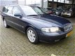 Volvo V70 - 2.4 Comfort Line 7-PERS/TREKHAAK/AIRCO - 1 - Thumbnail