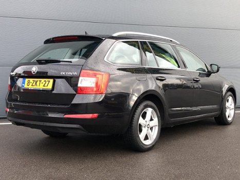 Skoda Octavia Combi - 1.4 TSI 150PK Greentech Ambition Businessline Automaat | Navigatie | DSG | Par - 1