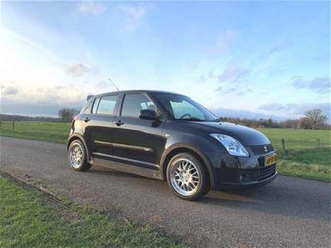 Suzuki Swift - 1.3 Shogun Sport 145000 km prachtige LMVELGEN - 1