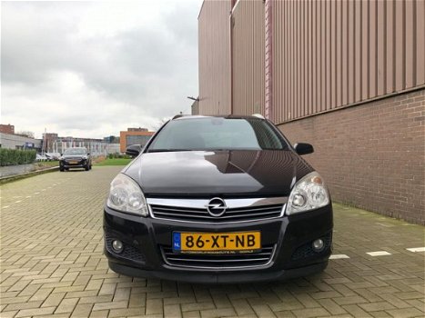 Opel Astra Wagon - 1.9 CDTi Executive Navi Airco 2007 APK NAP - 1