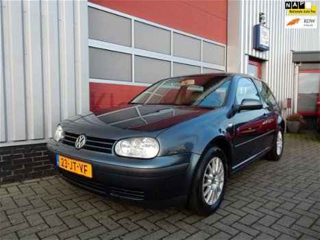 Volkswagen Golf - 2.0 Highline leder / lmv nieuwe apk - 1