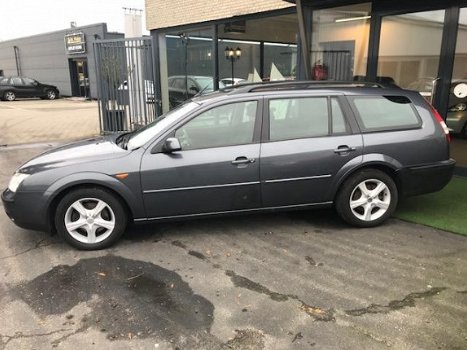 Ford Mondeo Wagon - 2.0-16V Collection - 1