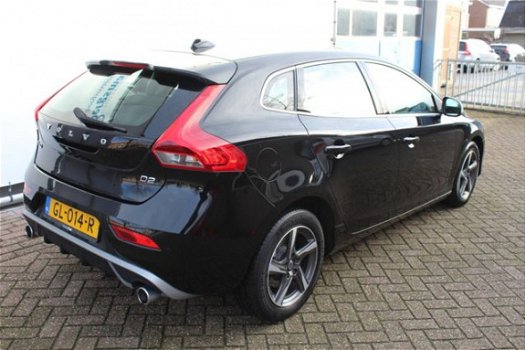 Volvo V40 - 2.0 D2 R-Design XENON WINTERLINE - 1