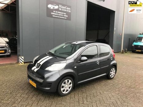 Peugeot 107 - 1.0-12V XS APK/AIRCO/NAP/elekt ramen/meeneemprijs - 1