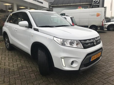 Suzuki Vitara - 1.6 Exclusive Org.NL|Navigatie via telefoon|Camera|Stoelverwarming|Climate|Incl BTW - 1