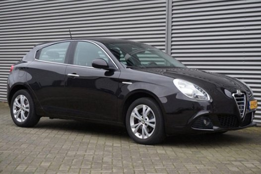 Alfa Romeo Giulietta - 1.4 Turbo 120-PK, Airco, Cruise, Pdc, Lm - 1