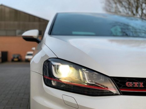 Volkswagen Golf - 2.0 TSI GTI nieuwstaat - 1