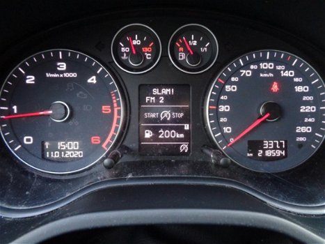 Audi A3 Sportback - 2.0 TDI Ambiente Clima, Xenon, PDC, Cruise control - 1