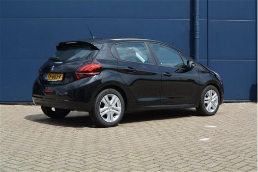 Peugeot 208 - SIGNATURE 1.2 PURETECH 82PK | NAVIGATIE - 1