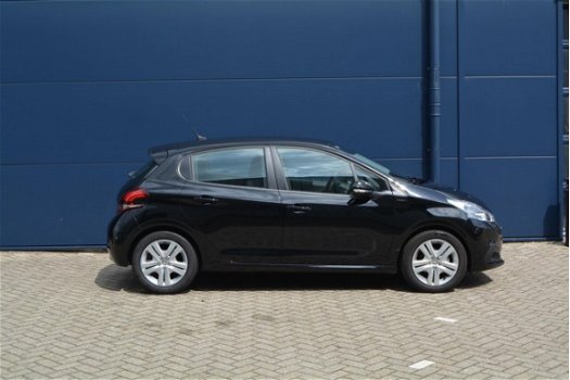 Peugeot 208 - SIGNATURE 1.2 PURETECH 82PK | NAVIGATIE - 1