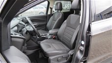 Ford Kuga - 1.6 Titanium 150 pk, Navigatie, Xenon, Park Pack, Trekhaak, Schuifdak