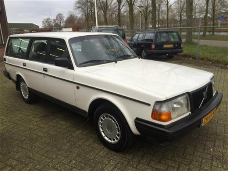 Volvo 240 - 2.3 DL - 1