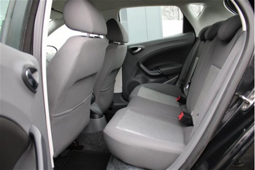 Seat Ibiza - 1.4 Stylance 5drs. Airco/Cruise/Stuurbekrachtiging/Elek.Ramen/C.V./LMV/Trekhaak/113.529 - 1