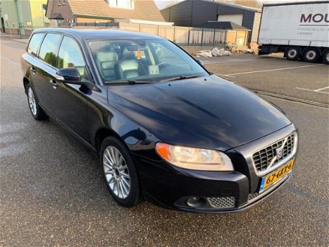 Volvo V70 - D5 - 1