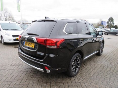 Mitsubishi Outlander - 2.0 PHEV Executive Edition /1STE EIG/CAMERA/NAVI/AIRCO/PDC - 1