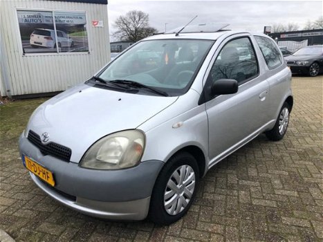 Toyota Yaris - 1.0-16V VVT-i Terra / APK 23-08-2020/ Kanteldak - 1