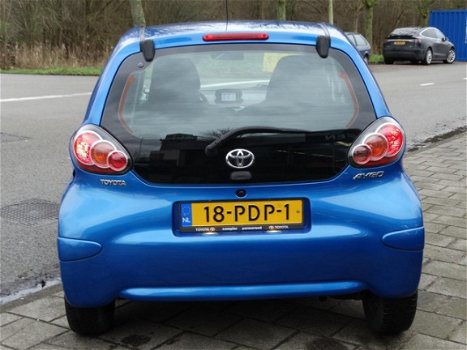 Toyota Aygo - 1.0-12V Comfort Navigator - TOMTOM - AIRCO - AFL MET NIEUWE APK - ELEK RAMEN - USB - 1