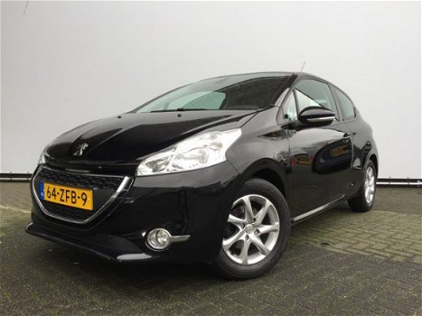 Peugeot 208 - 1.2 VTi Envy * navi + pdc + ecc ... RIJKLAAR - 1