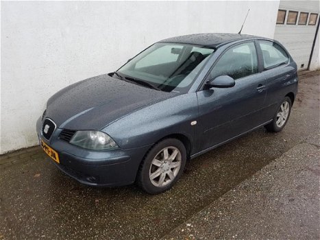 Seat Ibiza - 1.4-16V Sport MET VOL JAAR A.P.K - 1