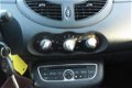 Renault Twingo - 1.2-16V Collection airco, radio Renault - 1 - Thumbnail