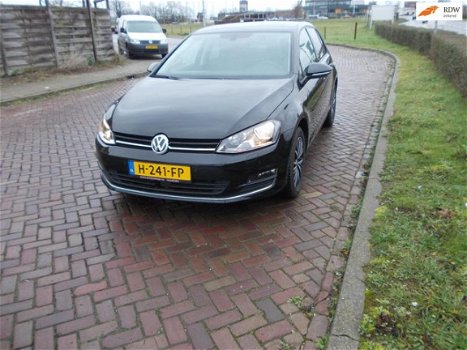 Volkswagen Golf - 1.2 TSI Connected Series - 1