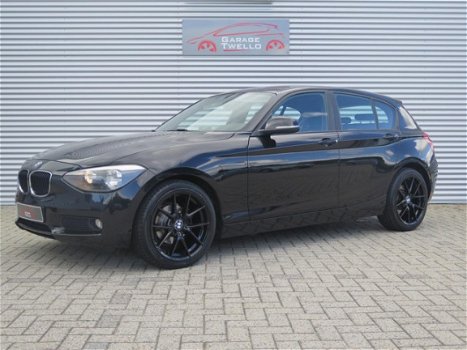 BMW 1-serie - 116i Business+ Automaat 18inch Navi - 1