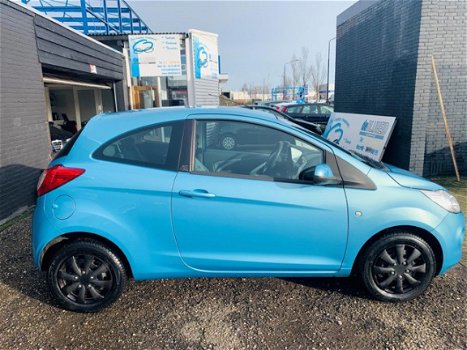 Ford Ka - 1.2 Titanium airco aux zeer netjes en dealer onderhouden - 1