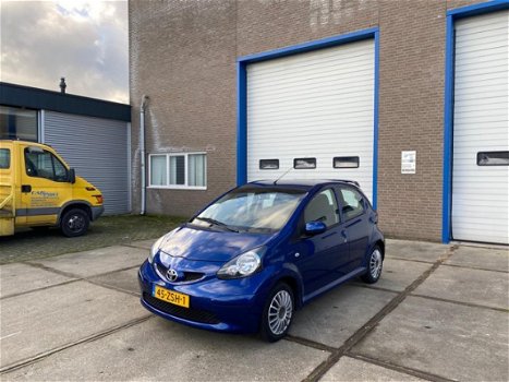 Toyota Aygo - 1.0-12V AIRCO CV 5 DEURS SUPER MOOI GOEDKOOP - 1