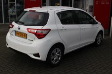 Toyota Yaris - 1.5 HYBRID NAVI CRUISE CAMERA NL-AUTO