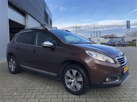 Peugeot 2008 - 1.2 VTi Allure Full Option NAVI | CLIMA | CRUISE | LEER | TREKHAAK - 1